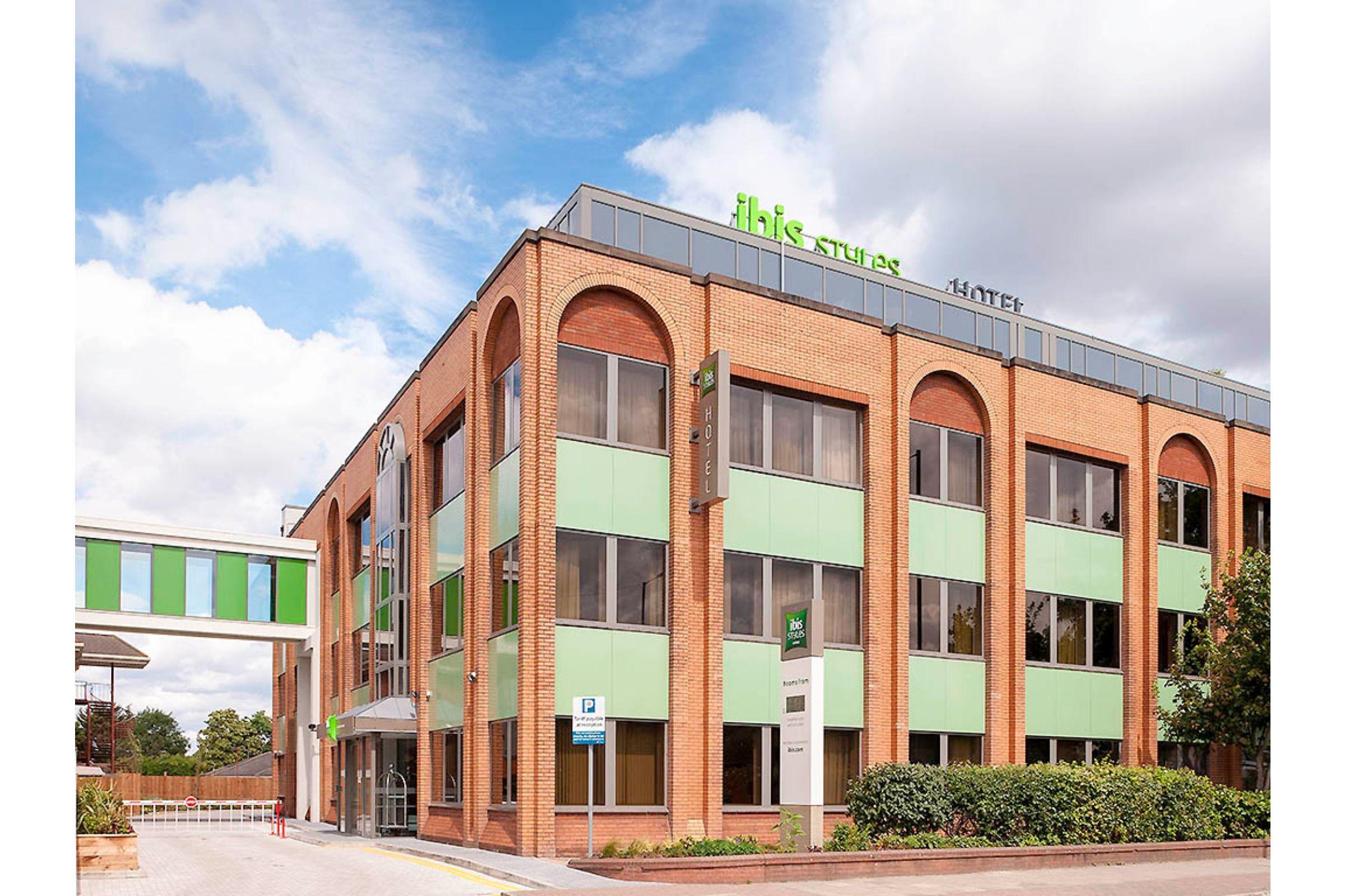 Ibis Styles London Heathrow Airport Hotel 3*