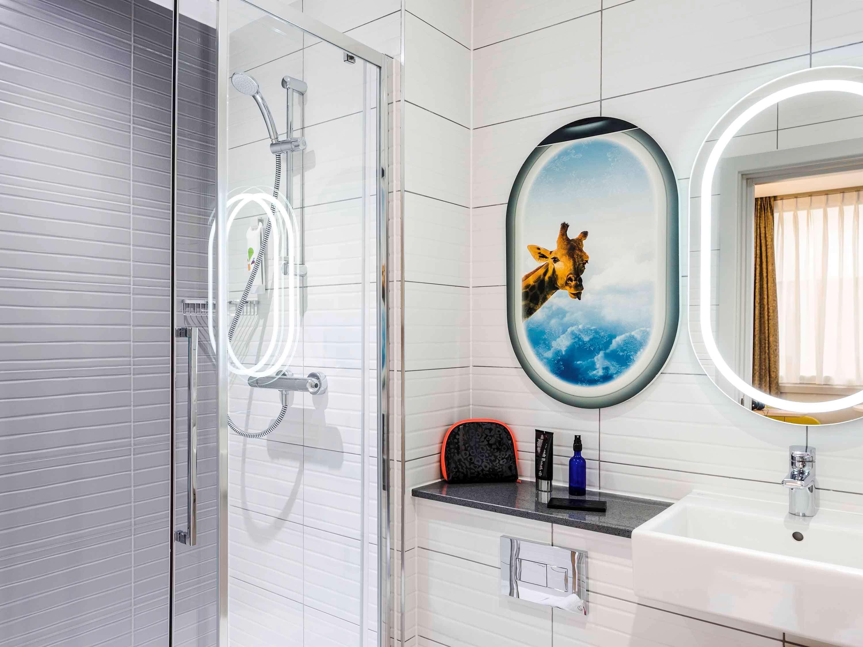 Hotel Ibis Styles London Heathrow Airport