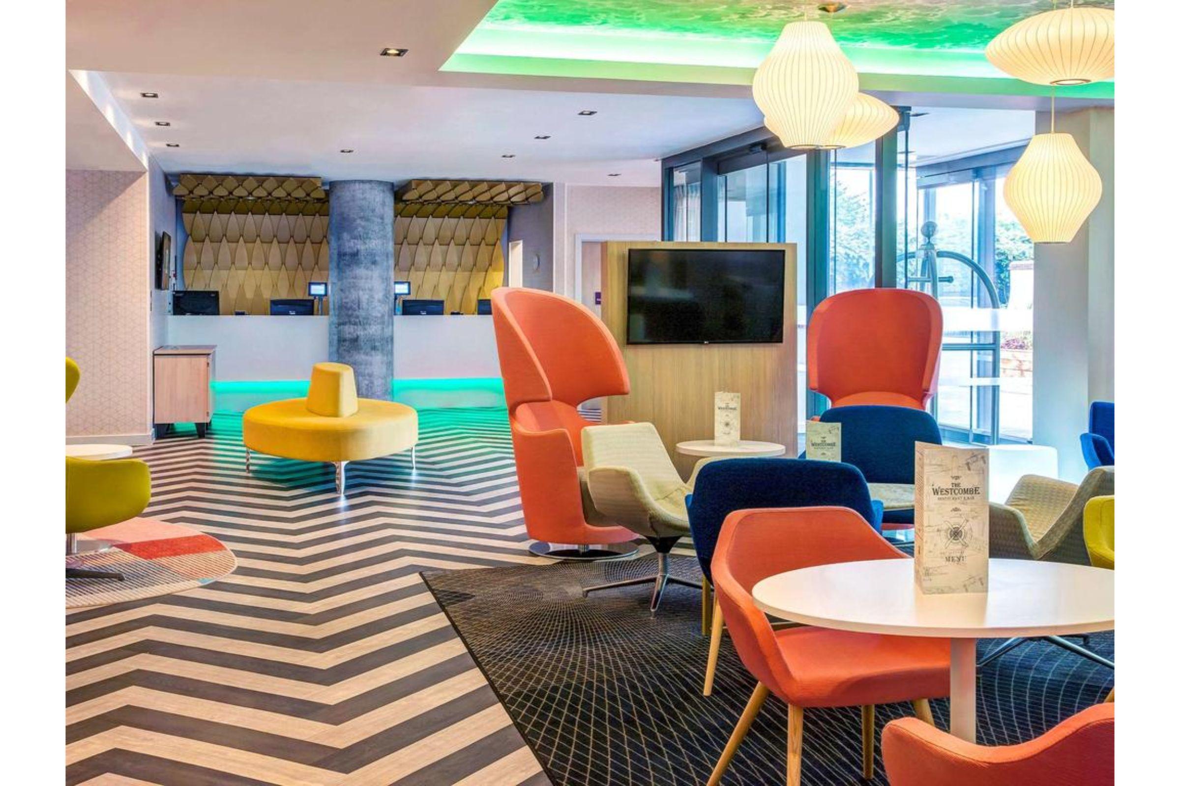 Hotel Ibis Styles London Heathrow Airport 3*