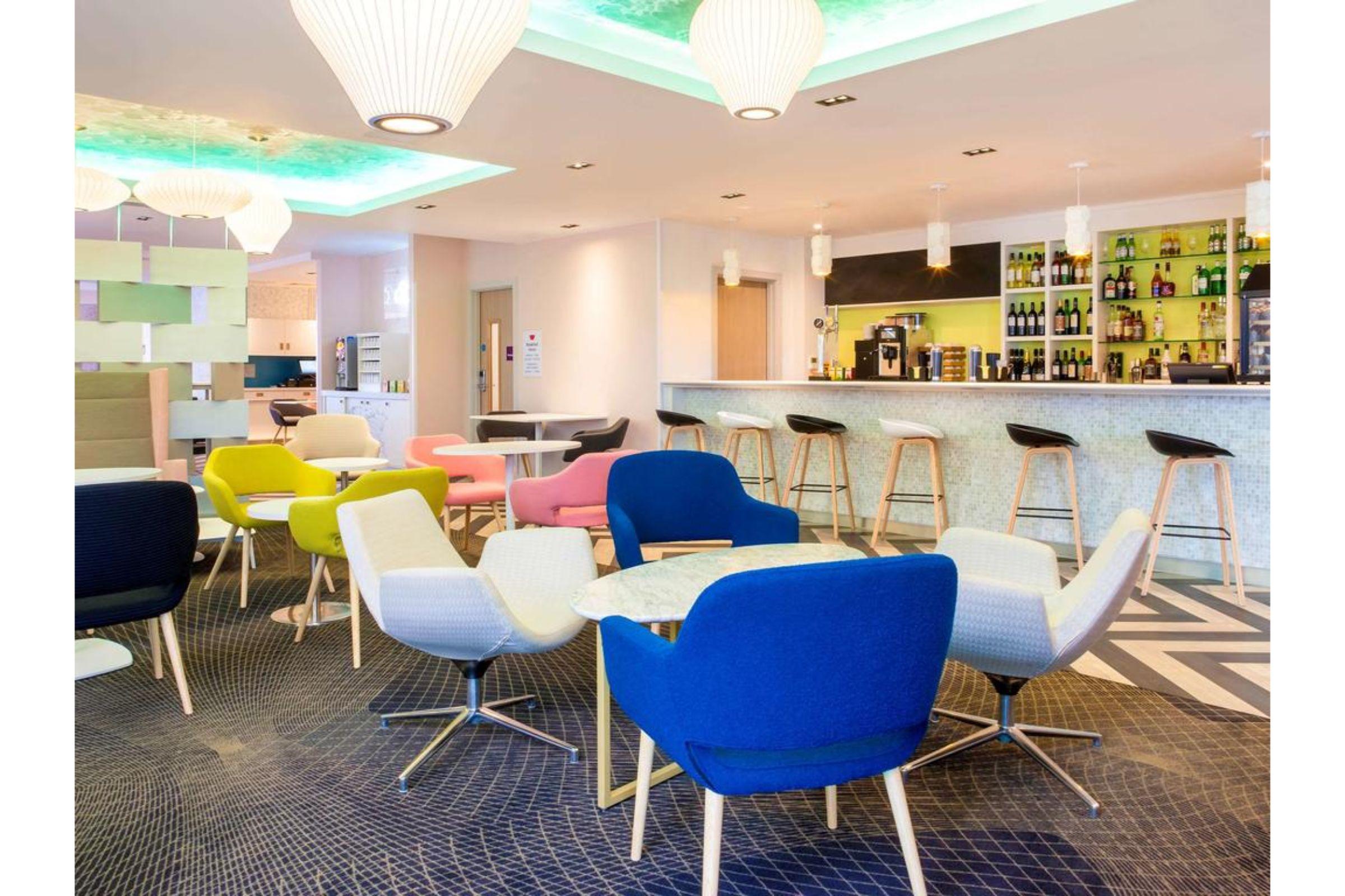 Ibis Styles London Heathrow Airport 3* Hillingdon