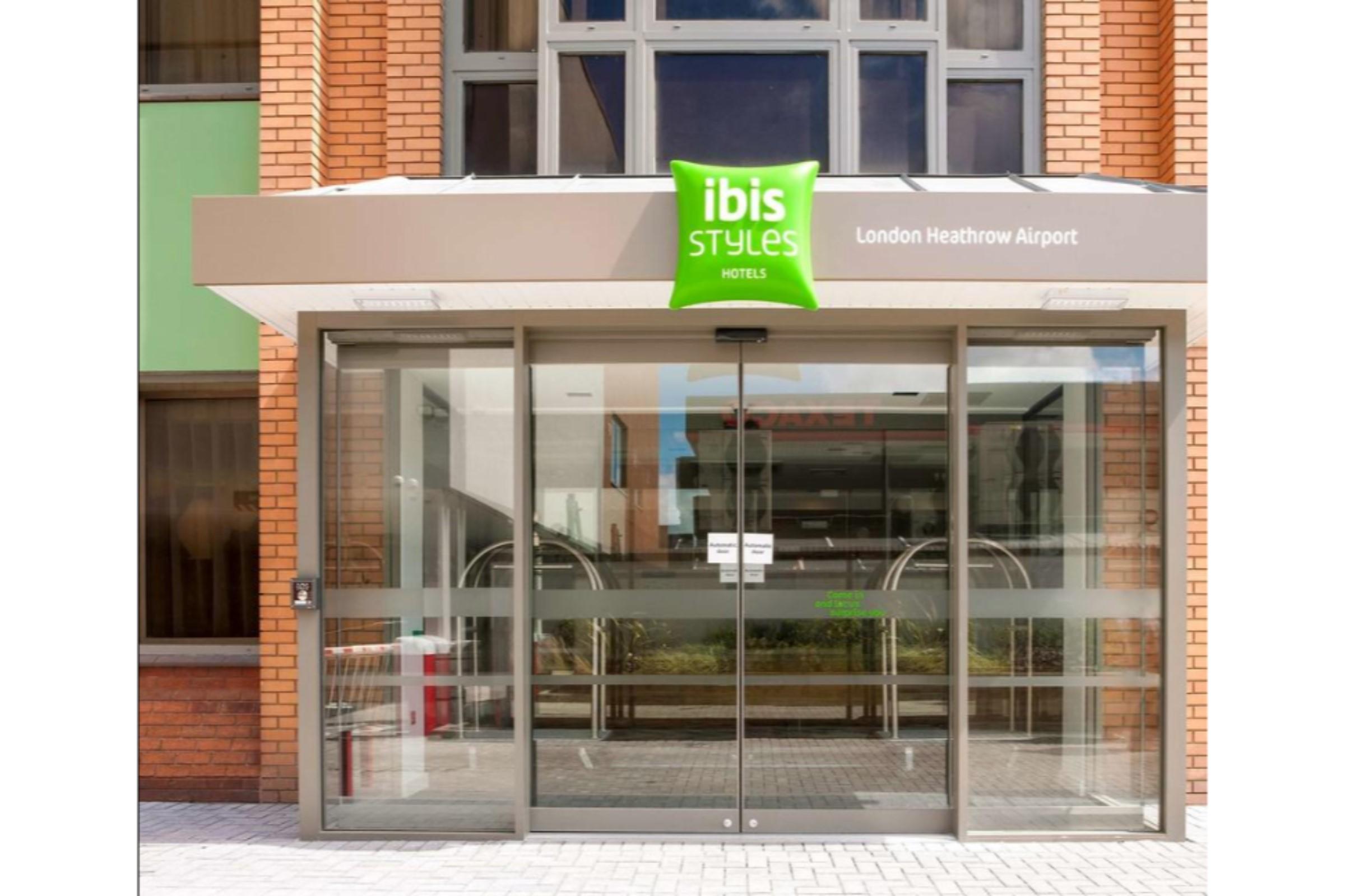 Ibis Styles London Heathrow Airport 3*
